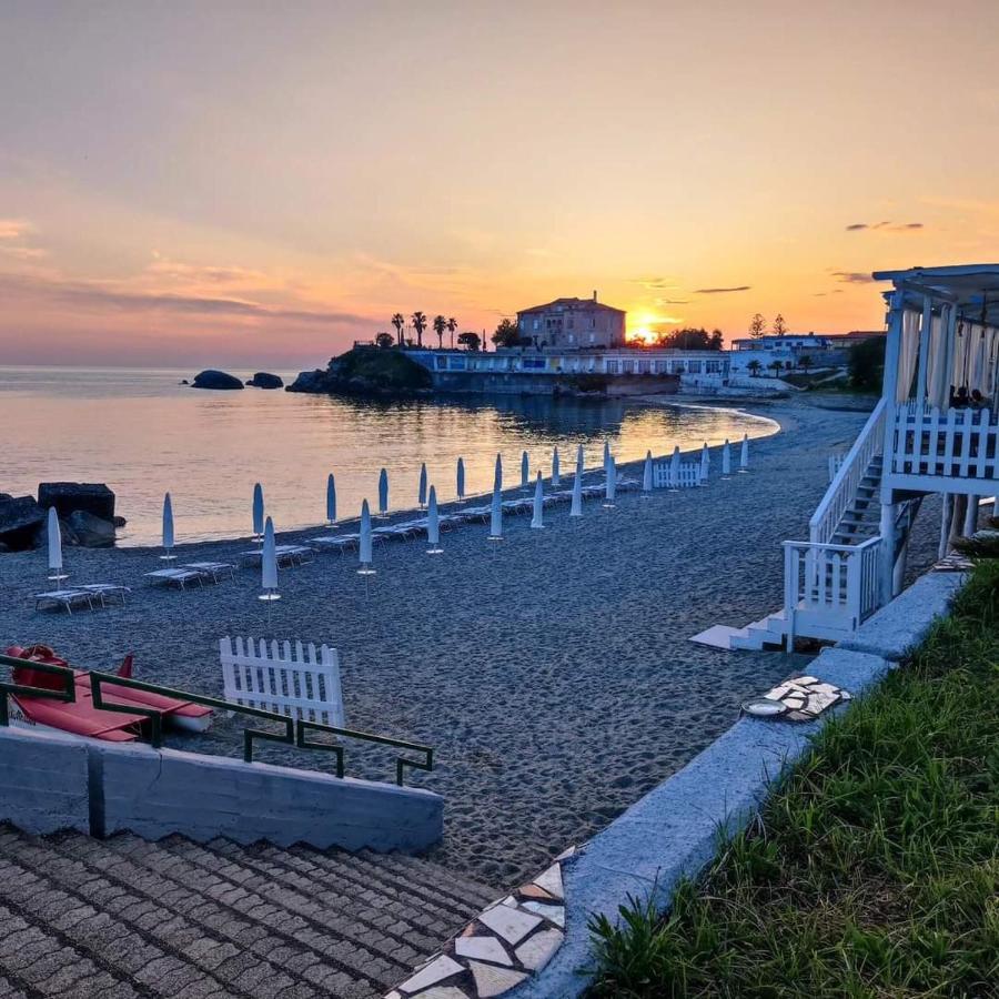Bed and Breakfast La Marinella Бельведере-Мариттимо Экстерьер фото